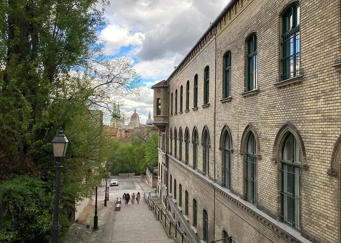 Oasis * Budapest